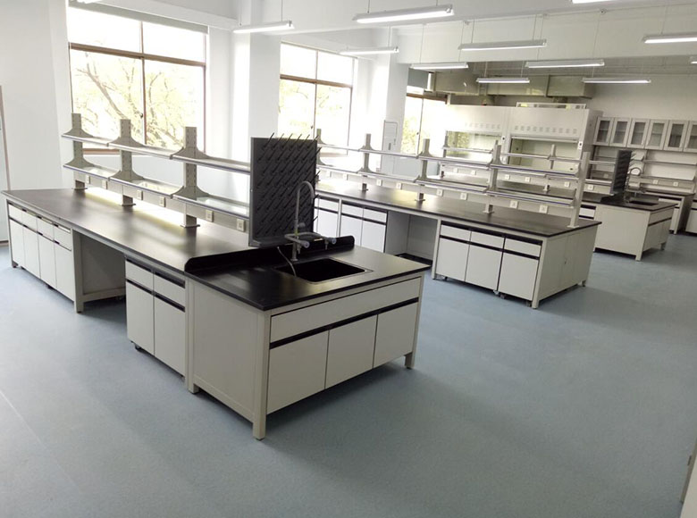 Steel - Wood Workbench